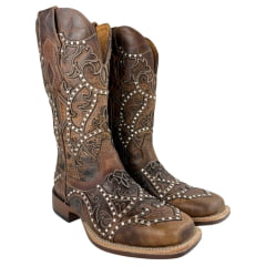 Bota Texana Feminina Goyazes Bico Quadrado Ranch Flare Couro Dallas Tabaco Com Rebite Ref: 246405-CF_04