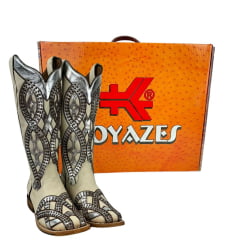 Bota Texana Feminina Goyazes Couro Austin Off White/Austin Off White Bico Quadrado Com Detalhes Prata Ref:203251 CC