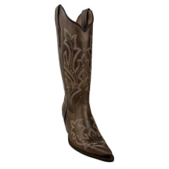 Bota Texana Feminina Vimar Bico Fino Fóssil Castanho Com Bordado Sola CPLAC Croco VR-25-V001 REF: 10225