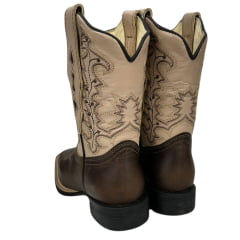 Bota Texana Feminina Vimar Bico Quadrado Couro Fóssil Vog/Bam Castanho Com Bordado Cano Bege Sola VTS-V013F2 Ref.13217