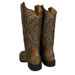 Bota Texana Feminina Vimar Bico Quadrado Fóssil Caramelo Com Bordado Branco Sola VTS V015F2 Ref.13175