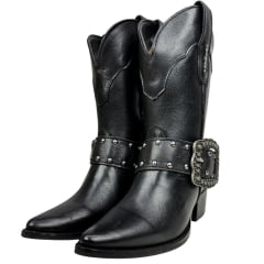 Bota Texana Feminina Vimar Cano Médio Bico Fino Preto Sola Toscana -Vo Com Detalhe Em Fivela Ref: 11232