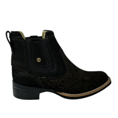 Botina Feminina Zebu Bico Quadrado Couro Nobuck Preto Entalhado Flores e Solado Preto Ref.71126 NB01