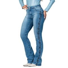 Calça Feminina Buphallos Jeans Azul Médio Bootcut Com Bordado De Flores Azul E Brilho Ref:BPL1271