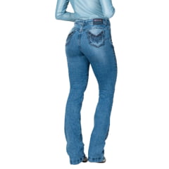 Calça Feminina Buphallos Jeans Azul Médio Bootcut Com Bordado De Flores Azul E Brilho Ref:BPL1271