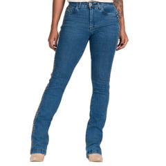 Calça Feminina Buphallos Jeans Azul Stonado Bootcut Com Bordado Lateral Ref: BPL1226