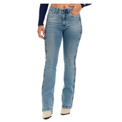 Calça Feminina Buphallos Jeans Delavê Bootcut Com Bordado Em Strass Frontal Luxo - REF: BPL945