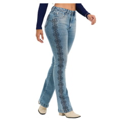 Calça Feminina Buphallos Jeans Delavê Bootcut Com Bordado Em Strass Frontal Luxo - REF: BPL945