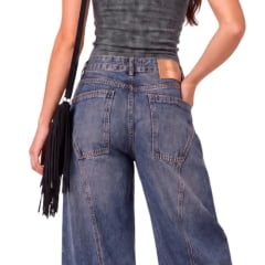 Calça Feminina Consciência Jeans Sujinha Escura Wide Relaxed Com Recorte e Bolsões Ref:25699