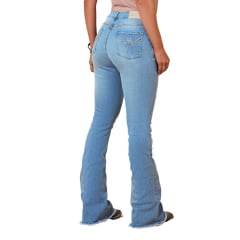 Calça Feminina Minuty Jeans Azul Claro Cós Médio Com Barra Desfiada Flare Com Bordado Strass Ref.241738