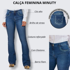 Calça Feminina Minuty Jeans Azul Médio Cós Médio Flare Com Bordado Em Azul e Strass Bolsos Ref.241737