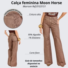 Calça Feminina Moon Horse Jeans Wide Leg Wild Cor Marrom Mescla Com Bordado Marrom E Tachinhas Cobre Ref:01.03.151
