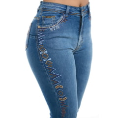 Calça Feminina Ox Horns Jeans Azul Médio Flare Com Bordado Azul Ref.2521