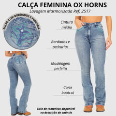 Calça Feminina Ox Horns Jeans Azul Médio Flare Com Bordados Nos Bolsos Azul/Verde Com Brilho Ref.2517