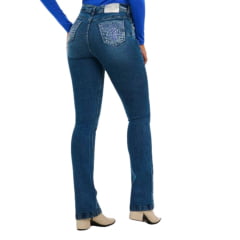 Calça Feminina Stabulos Jeans Azul Médio Bootcut Com Bordados Em Strass Ref:STB274