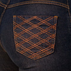 Calça Feminina Texas Farm Tartan Jeans Azul Escuro Bootcut Com Bordado Nos Bolsos Ref:PDF059