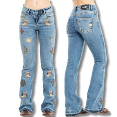 Calça Feminina Zenz Western Jeans Azul Delavê  Bootcut Com Bordados De Bota E Cactus Ref:1345- ALOHA