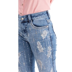 Calça Feminina Zenz Western Jeans Azul Milk Azul Claro Bordado Brilho E Penas Cinza Barra Flare Ref:ZW0325007-1600