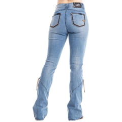 Calça Feminina Zenz Western Jeans Cottage Com Bordados Azul E Bege Com Detalhes Na Barra Ref:ZW 0325002-1582