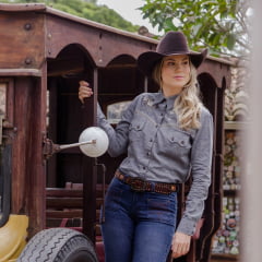 Camisa Feminina Zenz Western Constance Manga Longa Azul Com Bordados De Bota/ Longhorn Com Pedraria REF: 1286