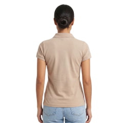Camisa Polo Feminina TXC Slim Manga Curta Marrom Claro Com Detalhe Bordô E Logo Bordado Dourado Ref:27384