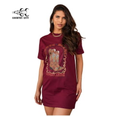 Camiseta Feminina Country City Bordô Maxi Tshirt Manga Curta Com Desenho De Botas REF: 299