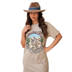 Camiseta Feminina Country City Maxi Tshirt Bege Com Escrita Cowgirl Com Brilho REF: MT001112