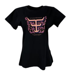 Camiseta Feminina Texas Farm Baby Look Manga Curta Preta C/ Estampa Logo em Rosa/ Roxo - Fogo. Ref: CF281