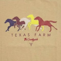 Camiseta Feminina Texas Farm Baby Look Bege Areia Cavalos Logo Roxo - Ref:CF069