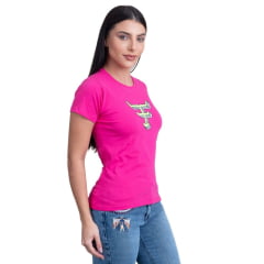 Camiseta Feminina Texas Farm Rosa Pink Babylook Manga Curta Com Logo Verde/Azul REF: CF296