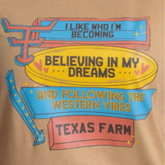 Camiseta Feminina Texas Farm Soft Friends Hip Manga Curta Caramelo Logo Estampado Preto/Amarelo E Azul  Ref:CFS0001