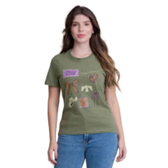 Camiseta Feminina Texas Farm Soft Friends Hip Manga Curta Verde Herbal Laço E Chapéu E Coração Ref:CFS0005