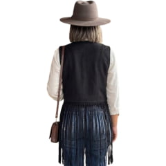 Colete Feminino Country City Ingrid Preto Aberto Com Franjas E Tachinhas Prata REF:CFT2144