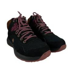 Coturno Feminino MacBoot Taiuva 04 Baurus Nobuck Preto Com Cadarço Rosa Ref.TAIU04-NO01