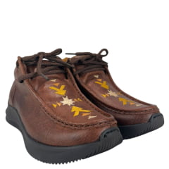 Destroyer Feminino Jácomo Couro Fóssil Bufalino Sella Com Bordado Amarelo Dourado E Cru Ref:T030F/TUC