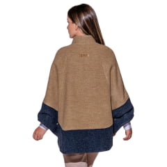 Poncho Feminino Santa Fé Merina Com Zíper E Bolsos Caramelo Mescla E Azul Com Forro